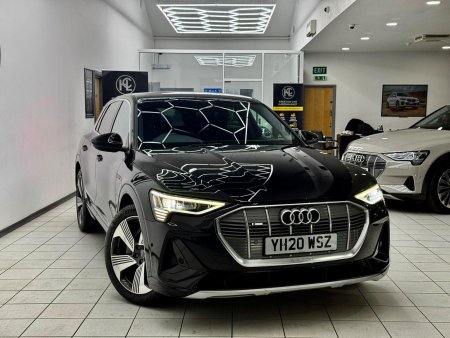AUDI E-TRON
