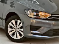 VOLKSWAGEN GOLF SV