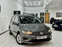 VOLKSWAGEN GOLF SV