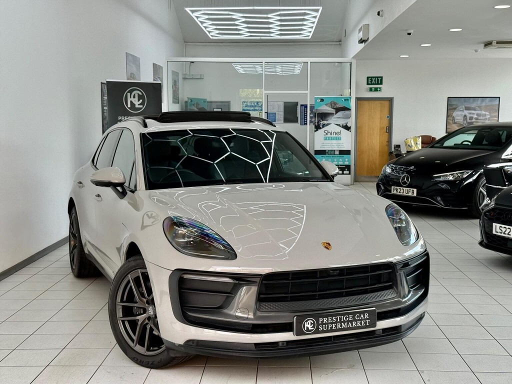 2022 Porsche MACAN